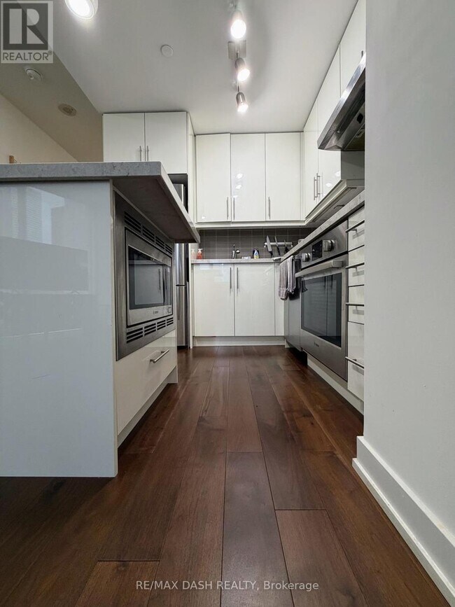 Photo du bâtiment - 1 The Esplanade