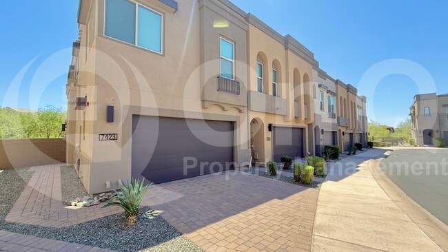 Building Photo - 7423 E Paraiso Dr