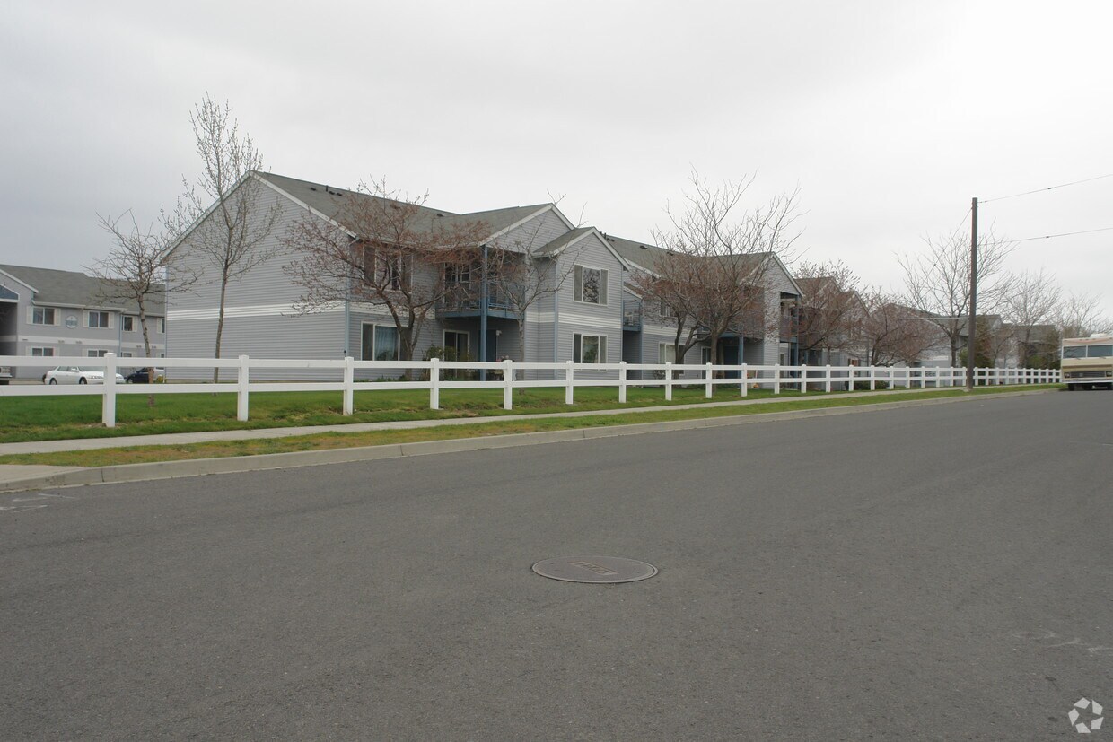 Foto del edificio - Westfall Village