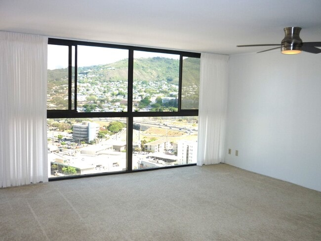 Foto del edificio - 2724 Kahoaloha Ln