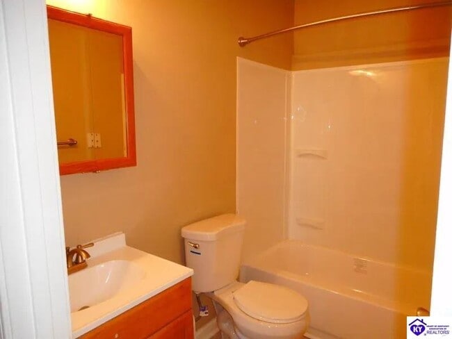 Foto del edificio - 700 Westport Rd