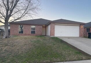 Building Photo - 1705 Grey Fox Trail