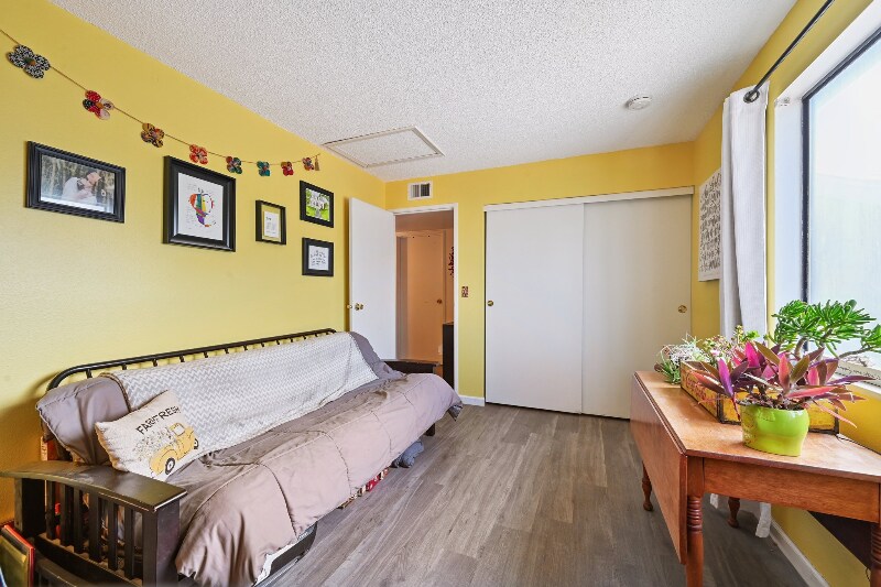 Foto principal - 18103 E Kentucky Ave