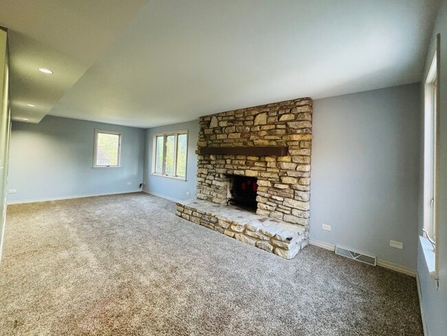 Building Photo - 514 Talma St