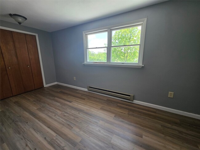 Foto del edificio - 318 Odell Ave