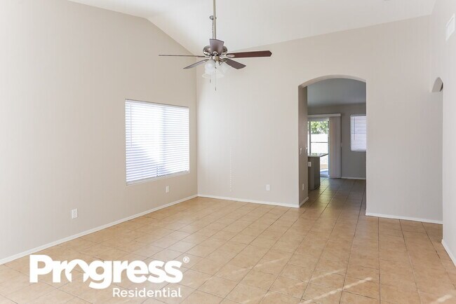 Building Photo - 8220 W Mohave St