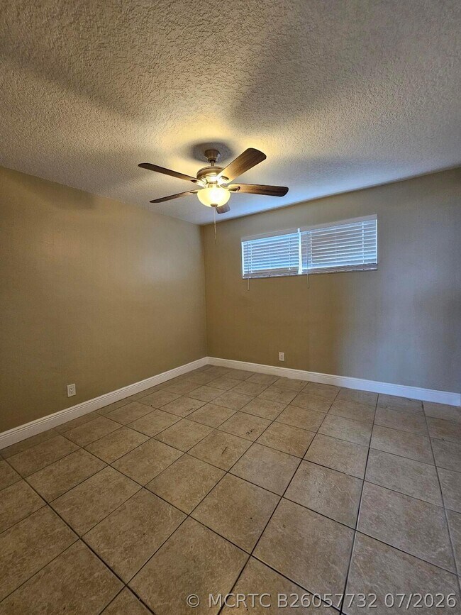 Building Photo - 1200 Blue Heron Blvd