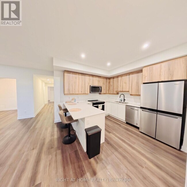 Building Photo - 4787J Bank St