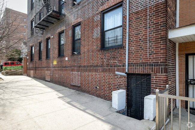 Building Photo - 4126 73rd St
