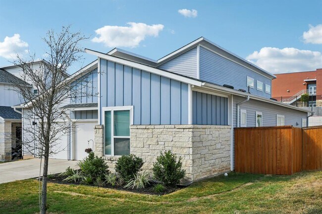 Foto del edificio - 11212 Charger Wy