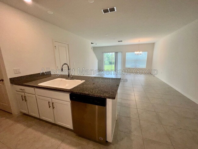 Building Photo - 3805 Hampton Chase Ln
