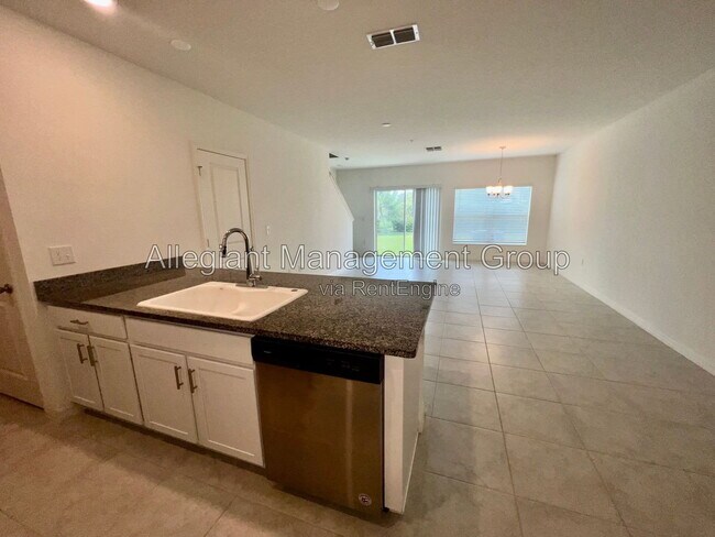 Foto del edificio - 3805 Hampton Chase Ln