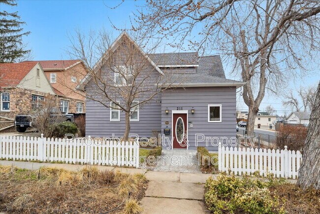 Building Photo - 211 E Geneseo St