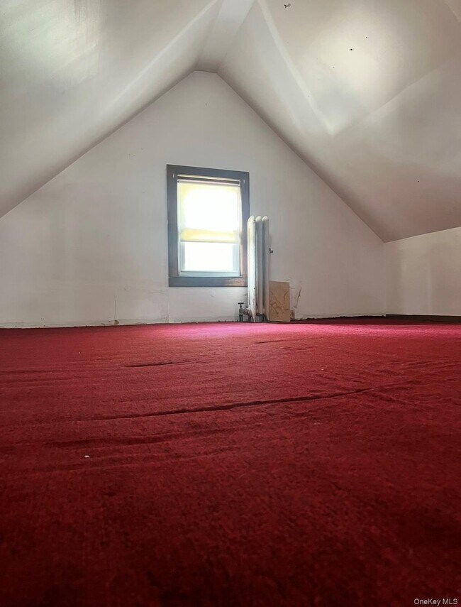 Foto del edificio - 93-31-93215 215th St