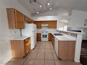 Building Photo - 7913 Turtle Island Ct