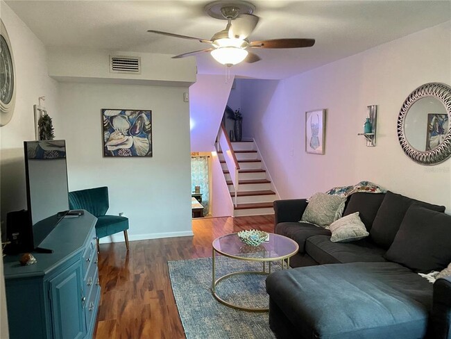 Building Photo - 4304 La Riviera Ct
