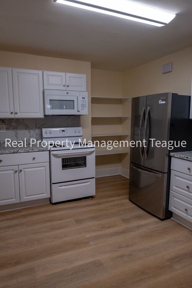 Foto del edificio - 64 Highland Dr