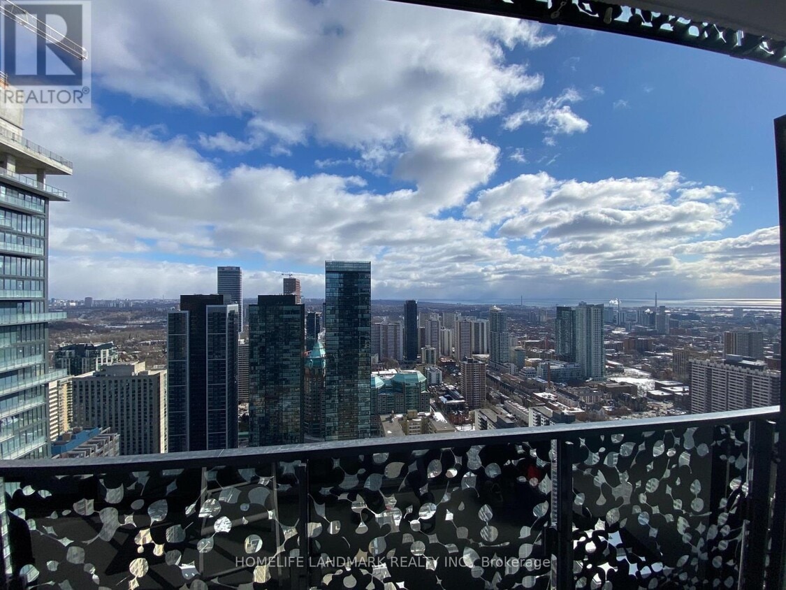 Primary Photo - 55 Charles St E