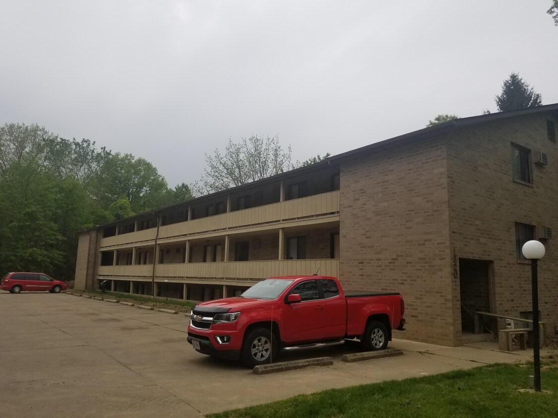 Foto principal - 1320 Bailey Rd