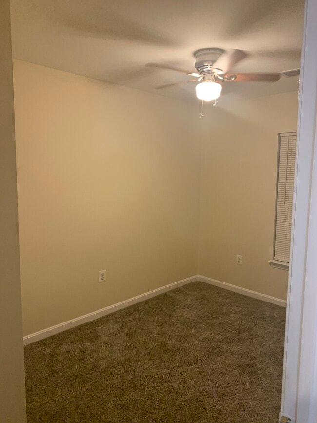 Building Photo - 4644 Deerwatch Dr