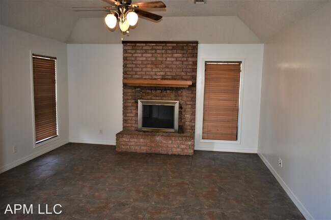 Foto del edificio - 4 br, 3 bath House - 1470 Swartz Fairbanks Rd