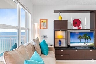 Building Photo - 3850 Galt Ocean Dr