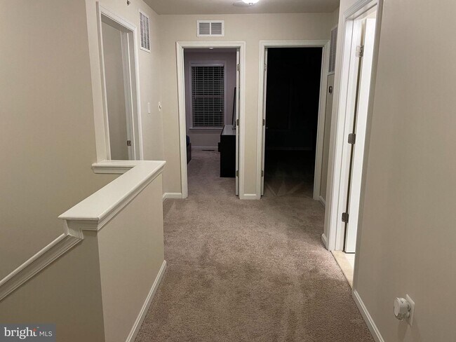 Foto del edificio - 2623 Campus Way N