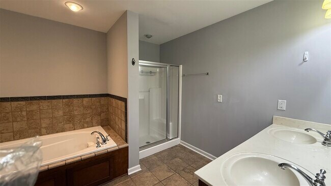 Foto del edificio - 354 White Dogwood Cir