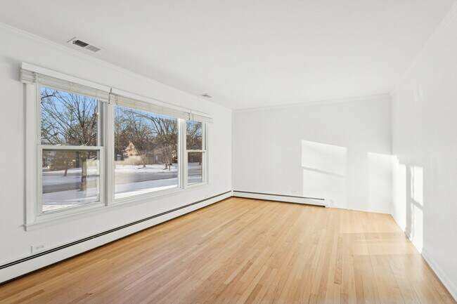 Foto del edificio - 645 Justina St