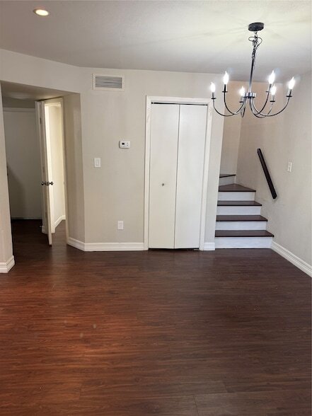 Foto del edificio - 17202 Imperial Valley Dr
