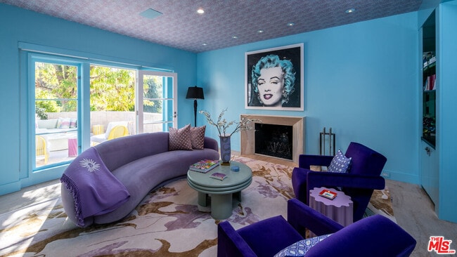 Building Photo - 661 Doheny Rd