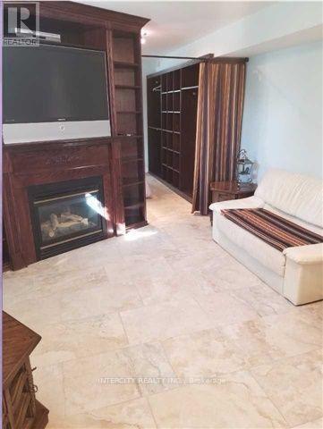 Building Photo - 29 Ivory Ct