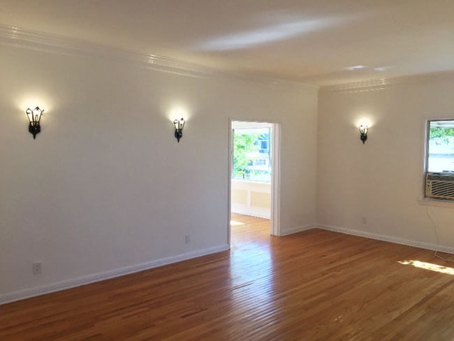 Building Photo - 1326 Londonderry View Dr