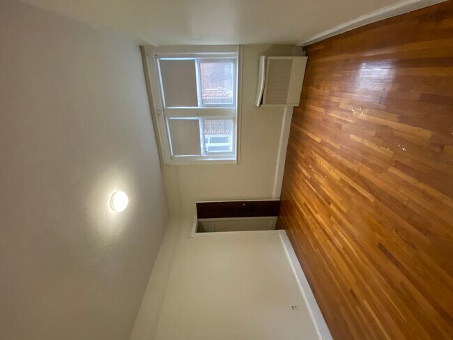 Foto del edificio - 70 Chiswick Rd