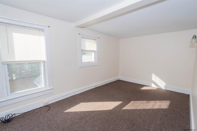 Foto del edificio - 12 Hyde St