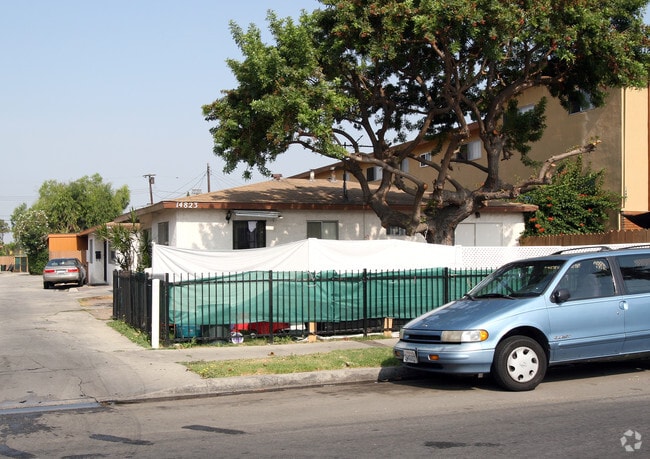Building Photo - 14823 Lemoli Ave