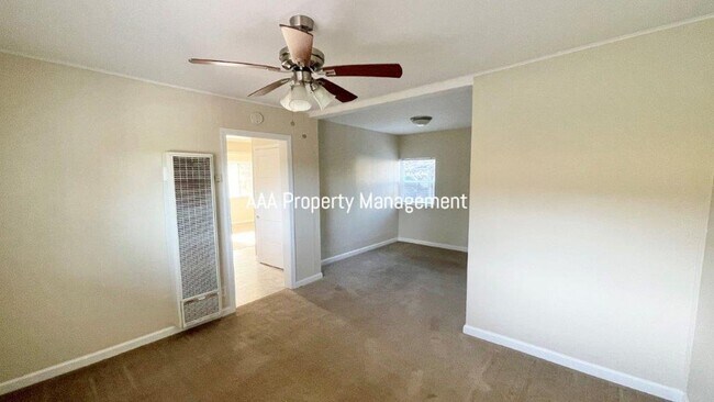 Building Photo - Crockett. 2 bedroom 1 bath detached home w...