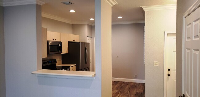 Building Photo - 3831 Pond Apple Dr