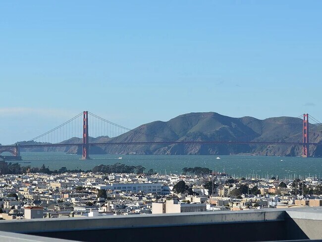 Foto del edificio - 1355 Pacific Ave