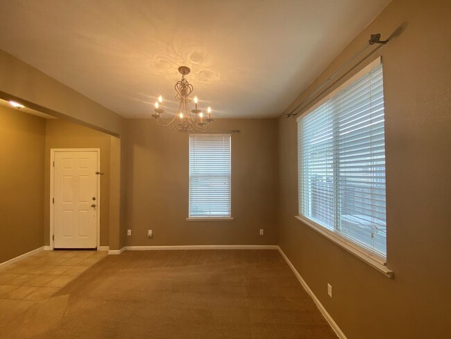 Building Photo - 8364 Dandelion Dr