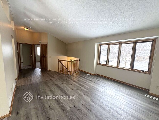 Foto del edificio - 3746 Hamlet Ave N