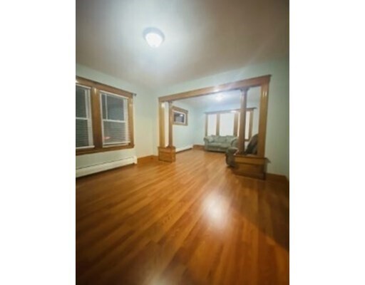 Building Photo - 401 Pleasant St