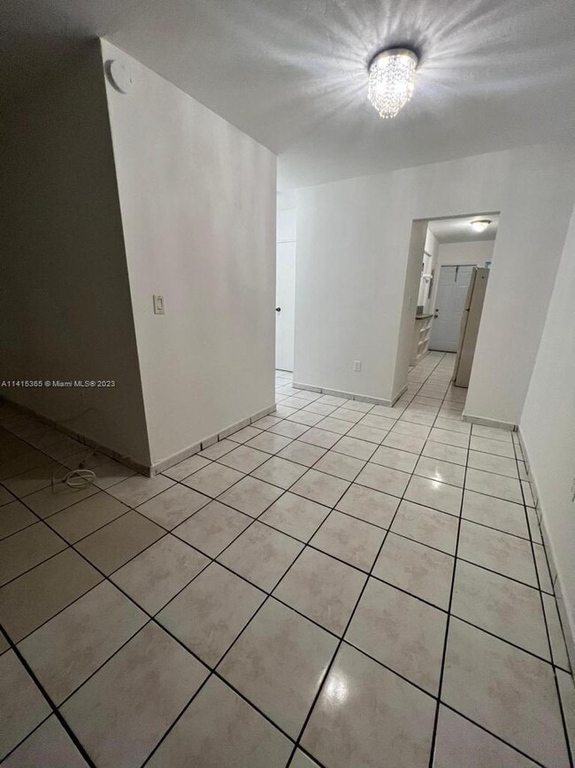 Foto del edificio - 1471 NE 170th St