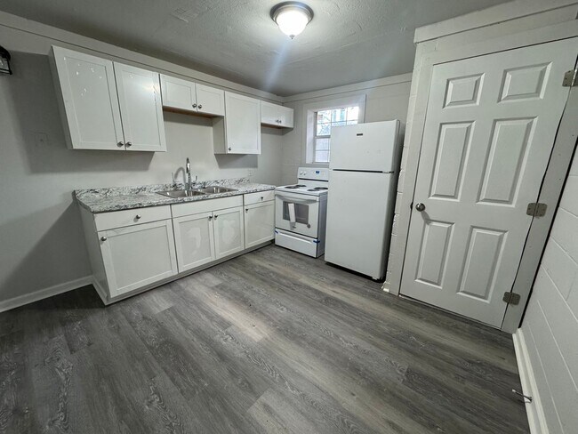 Foto del edificio - 1521 Radio Springs Rd SW