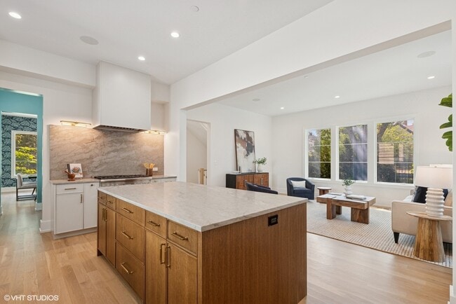 Foto del edificio - 146 Sterling Ln