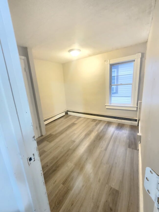 Building Photo - 16 Newitt Pl