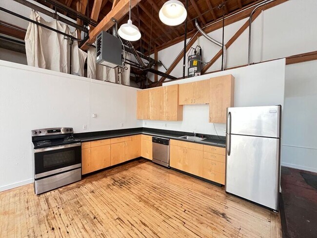 Foto del edificio - 1148 E 18th St