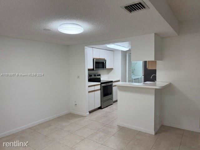 Foto del edificio - 2 br, 2 bath House - 9811 Westview Dr Apt 913