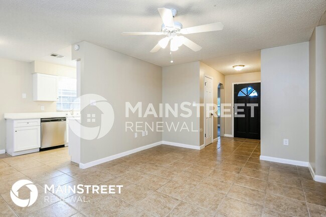 Building Photo - 2853 Magnolia Ave