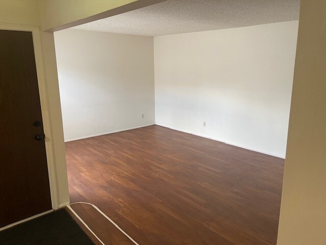 Building Photo - 8001 N El Tovar Pl
